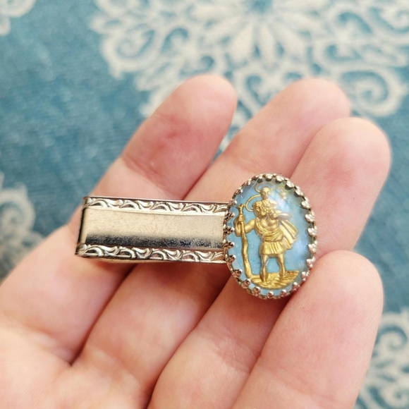 *RARE* Vintage Saint St Christopher Baby Blue, Gold, & Silver Oval Tie Clip - Picture 1 of 7
